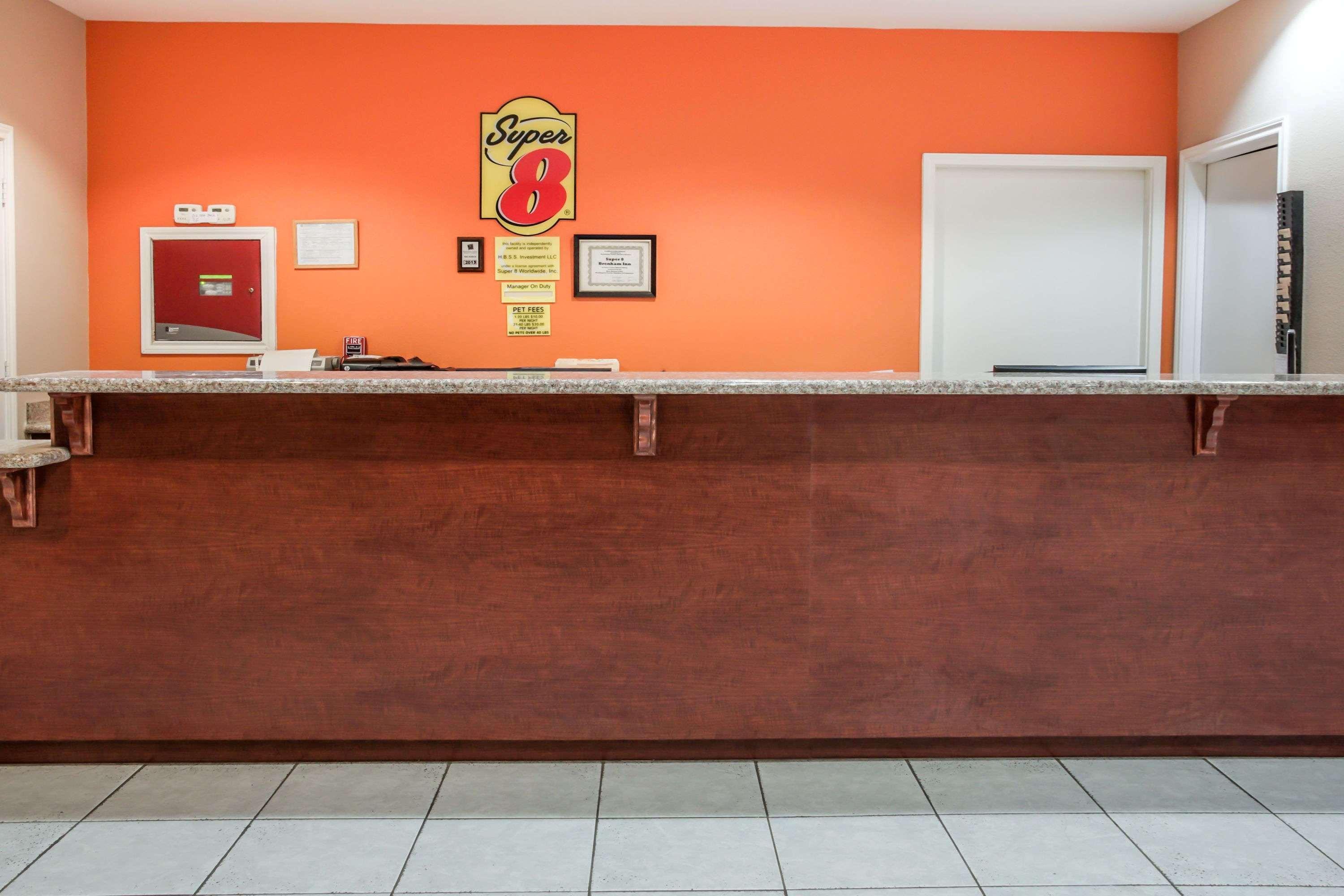 מלון Super 8 By Wyndham Brenham Tx מראה חיצוני תמונה