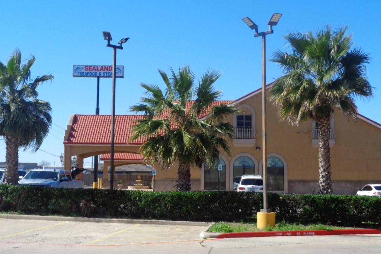 מלון Super 8 By Wyndham Brenham Tx מראה חיצוני תמונה